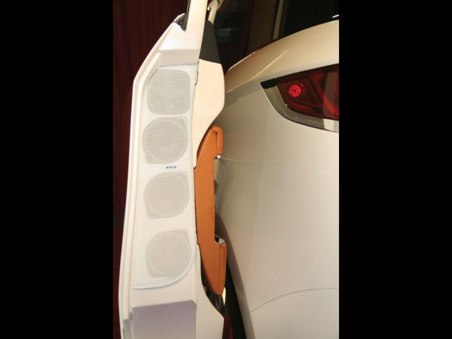  Nissan Forum Concept 2008 года  (фото 12 из 48)